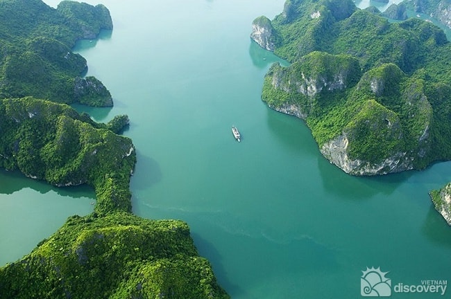Ha Long Bay Scenery from the Sky