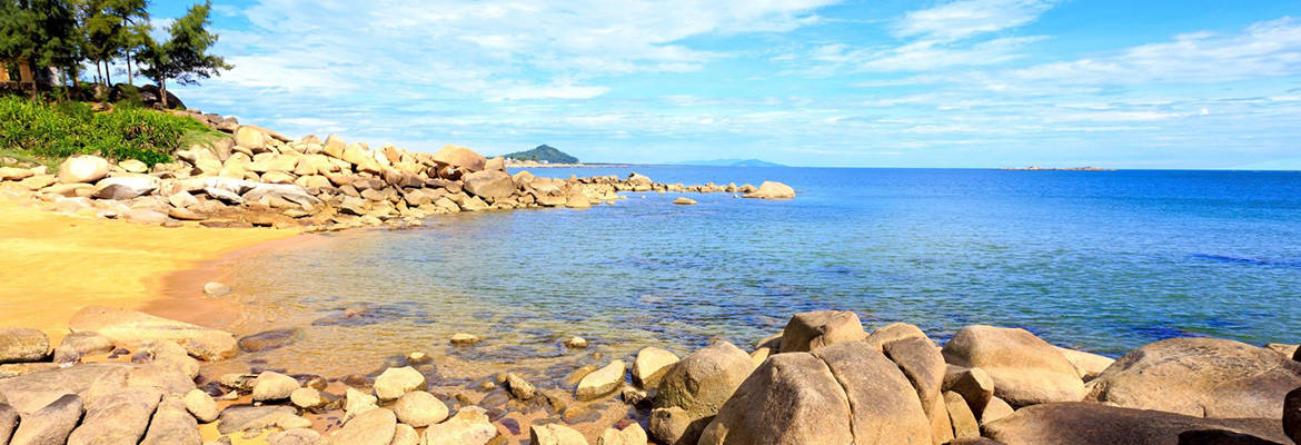 Thien Cam Beach, a Melodious Charm in Ha Tinh, Vietnam