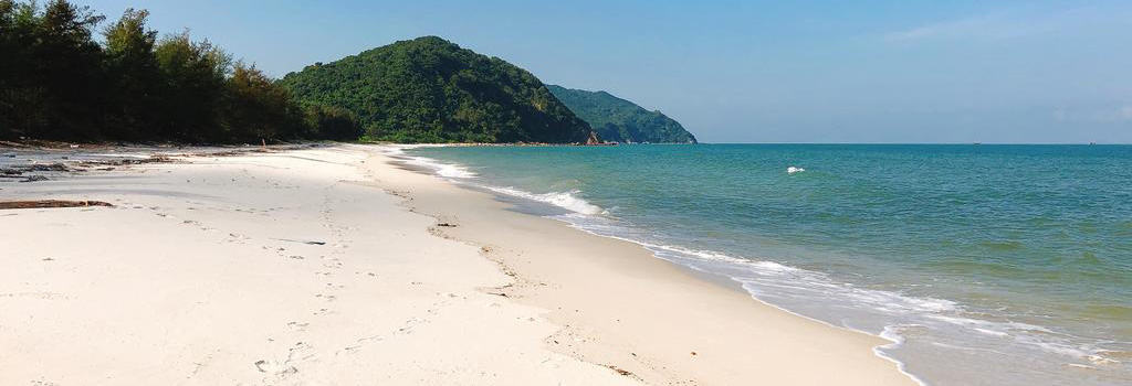 Minh Chau Beach, Quan Lan Island: The Little Heaven of Halong