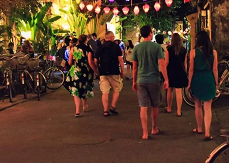 Hoi An Night Street Food Tour