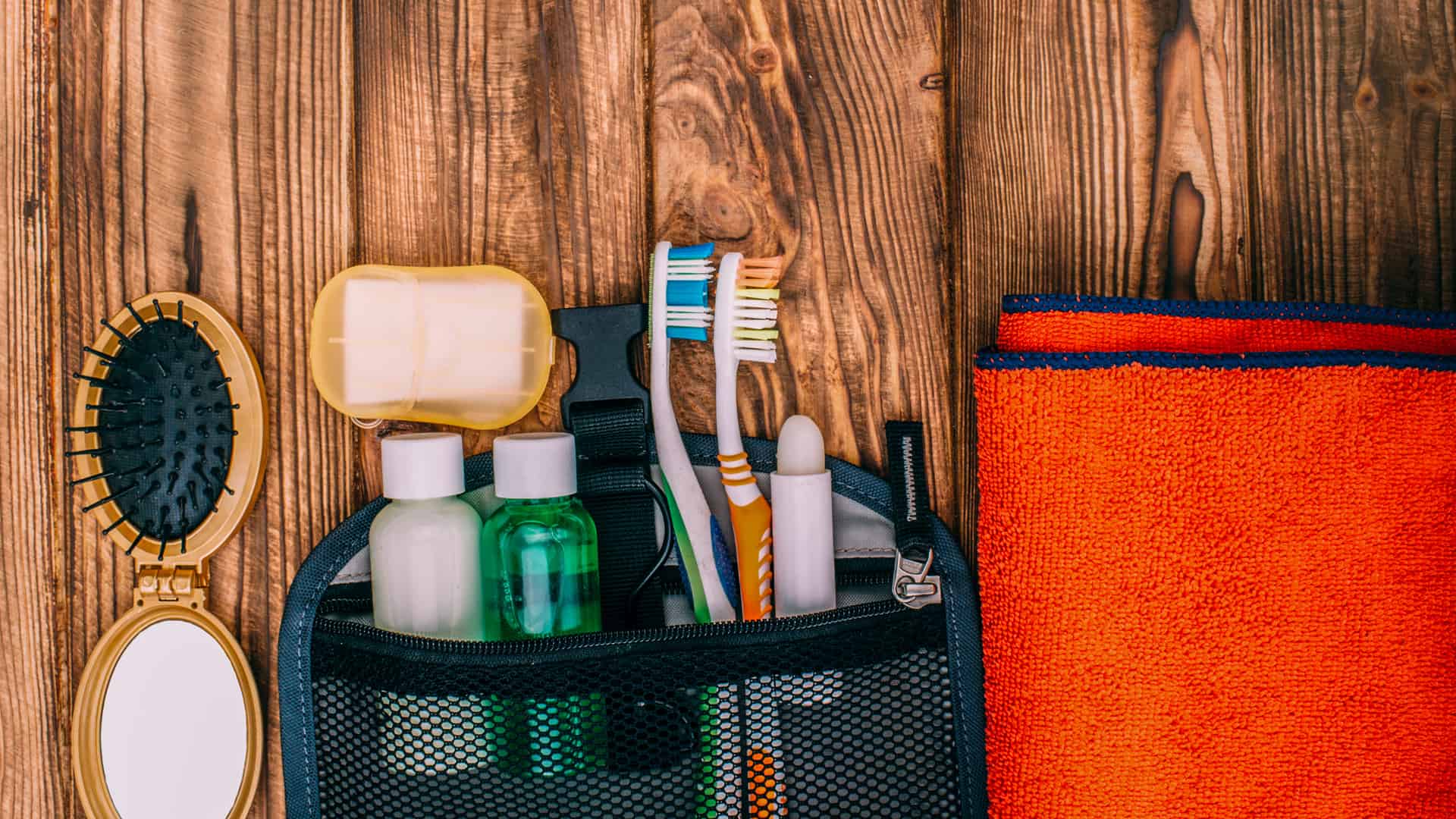 toiletry bag for traveling