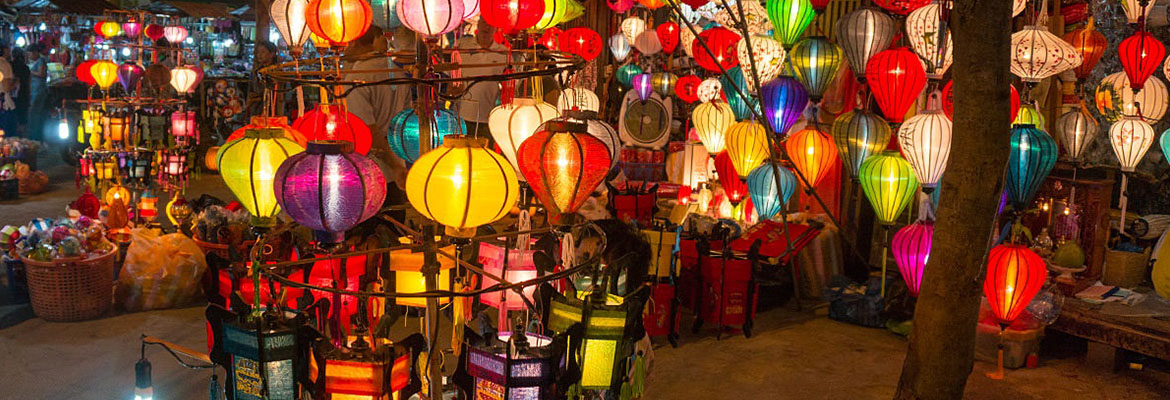 8 Best Markets in Vietnam - Go & Heat Up Your Shopping Spirit!