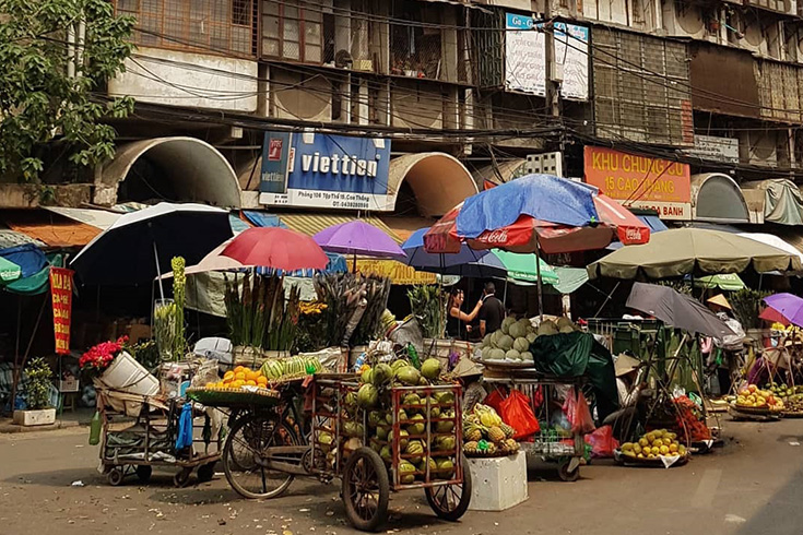 Dong Xuan Market