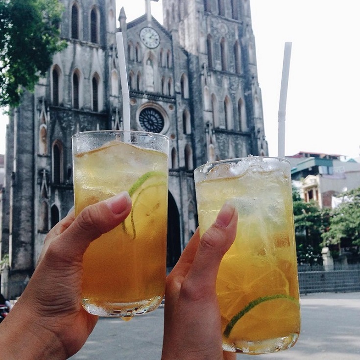 Have lemon tea nearbt St Josephs Cathedral