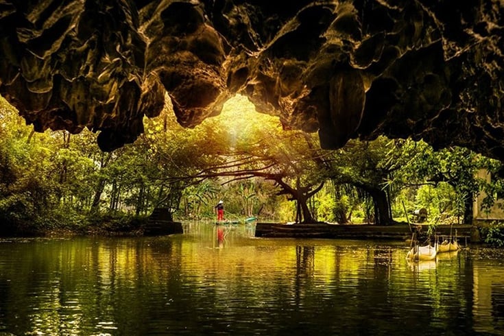 Tam Coc Bich Dong - the complex of poetic scenic spots of Ninh Binh province