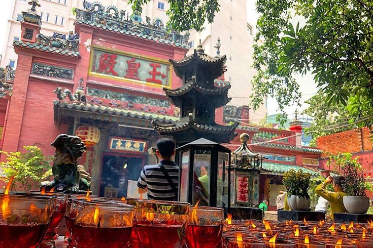 7. Jade Emperor Pagoda, Ho Chi Minh City