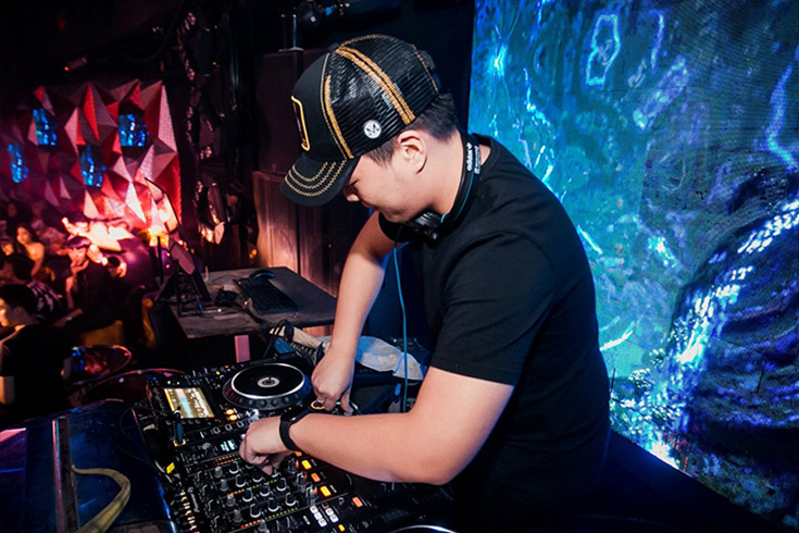 6. Up Club