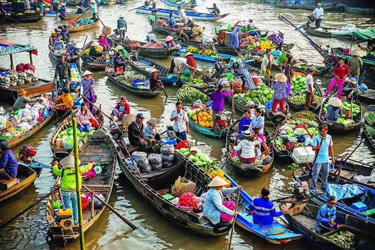 Cai Rang floating market