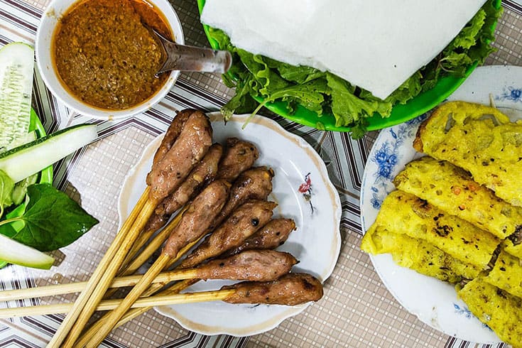 Eat The Local Food in Da Nang
