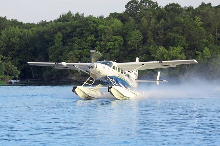 water landing during Halong bay seaplane tours