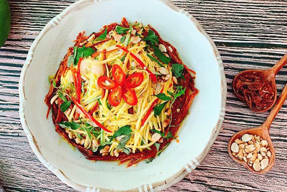 Beef jerky and green papaya salad in Dong Xuan market