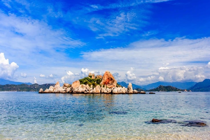 The beauty of Binh Ba Island