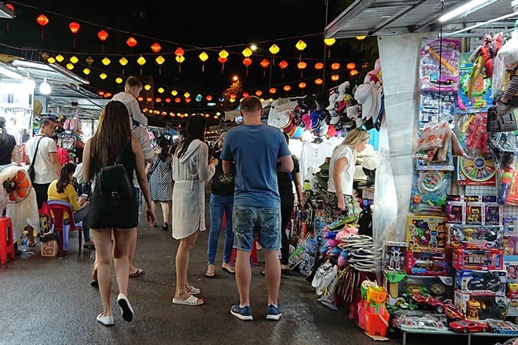 Nha Trang night market - Shopping in Nha Trang