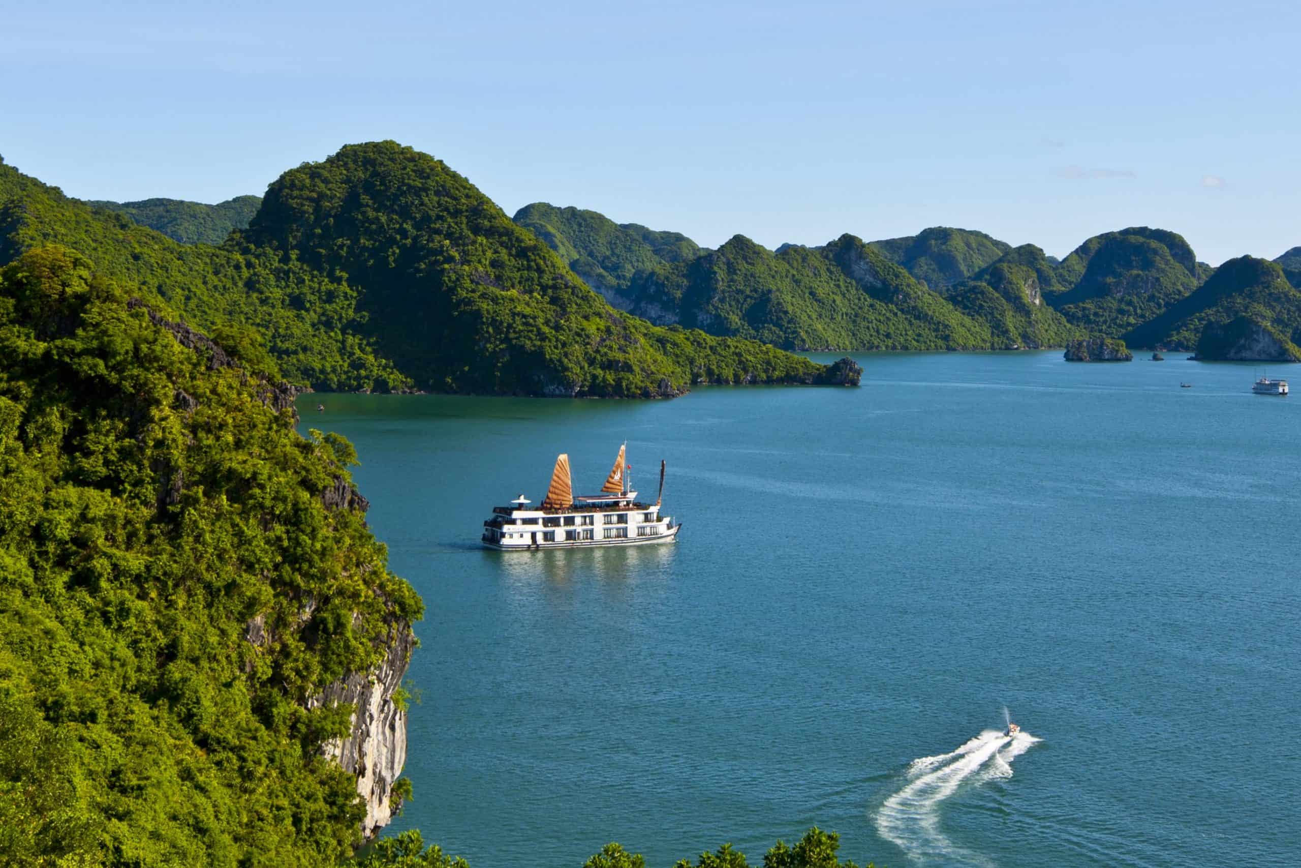 Attraction map in Halong Bay