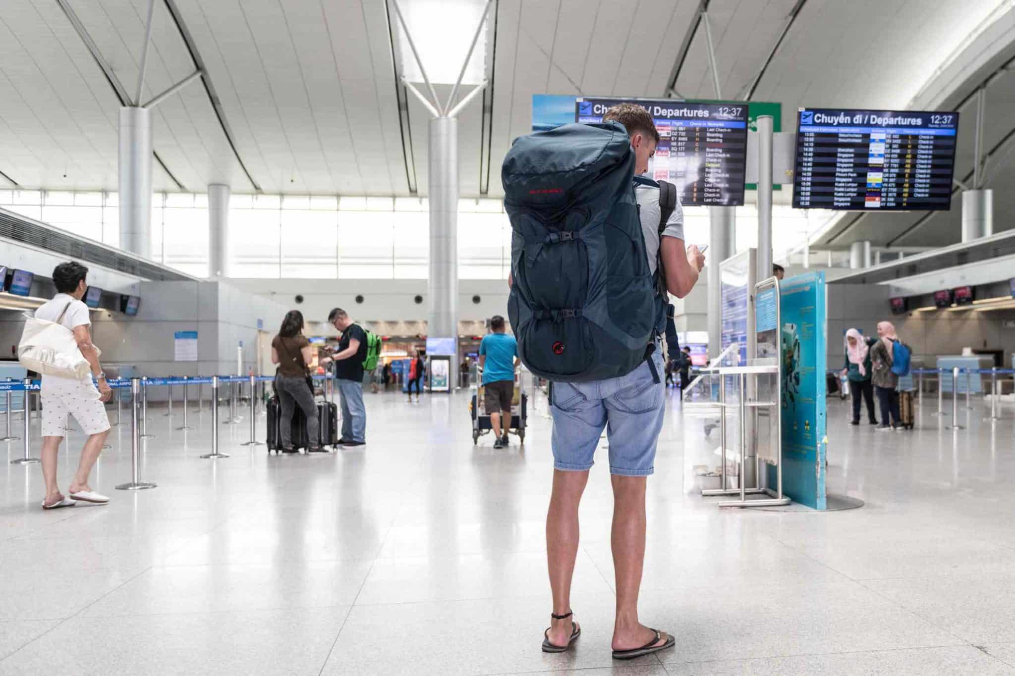 Vietnam Flight Information & the Cheapest Time to Fly to Vietnam