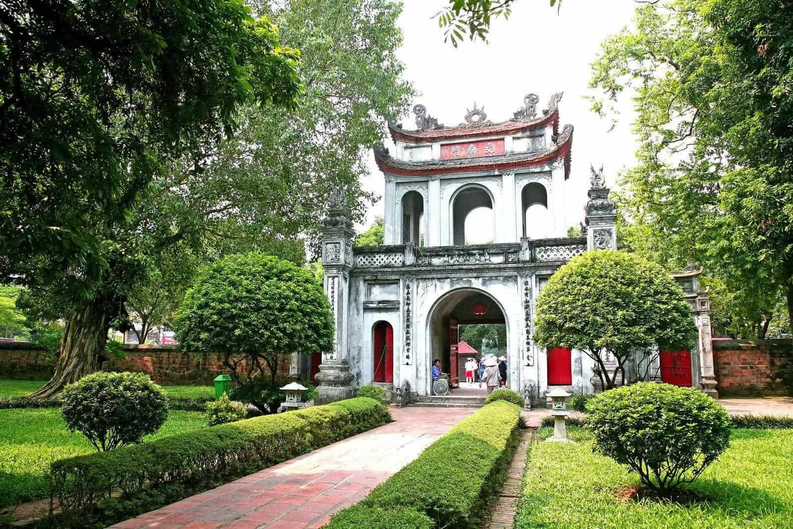 Legendary Hanoi City Tour