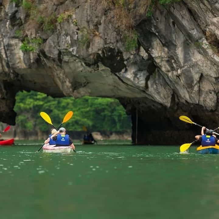 Halong Bay Kayaking Banned