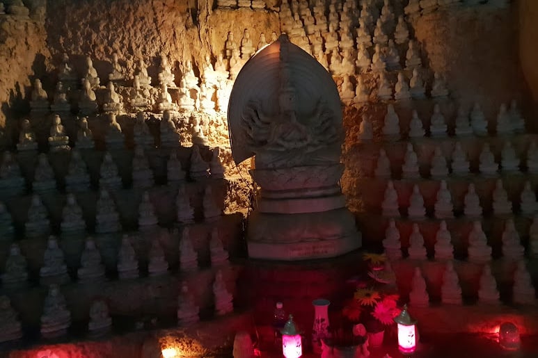 Admire the unique structures inside Cao Dai temple in Danang