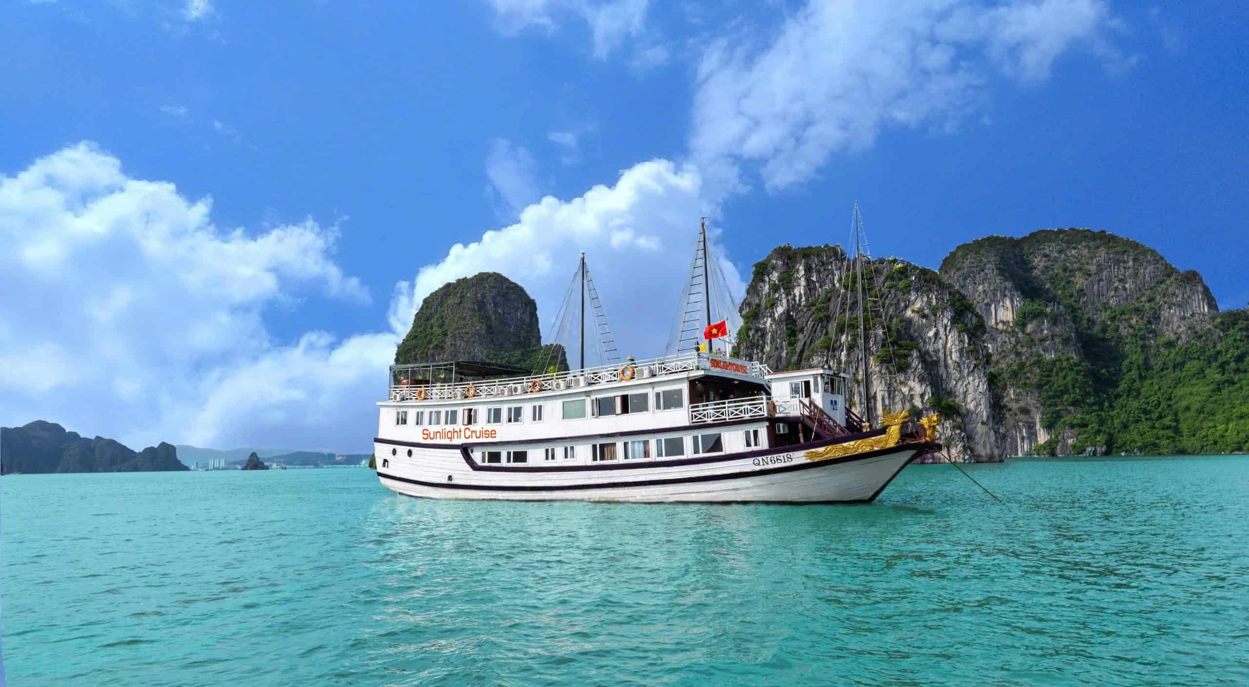 Halong Bay Day Cruises