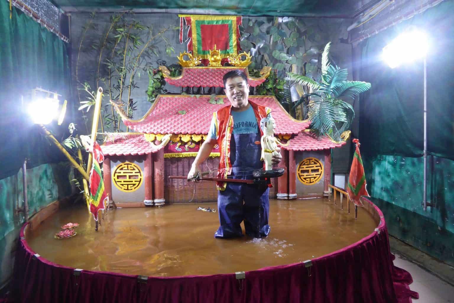 thang long water puppetry theatre