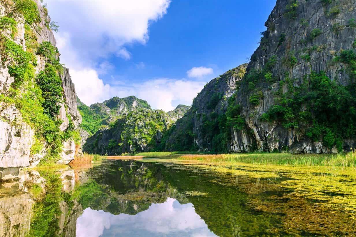 How to get from Ninh Binh to Hue