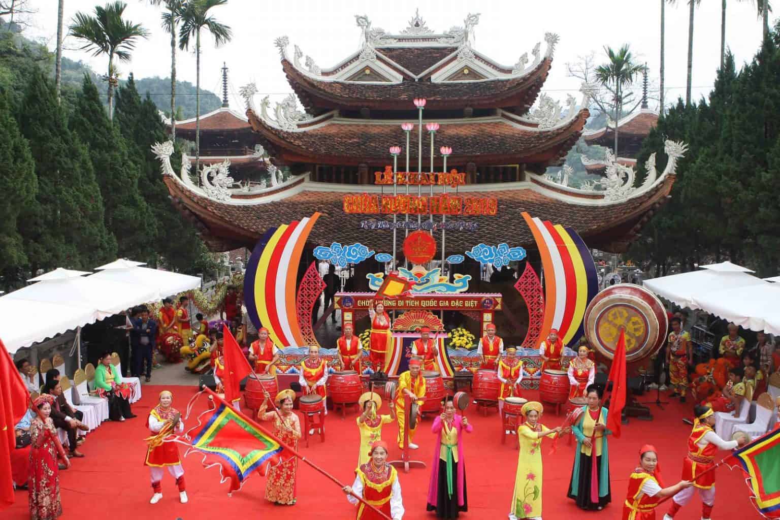 List of Top 5 Most Famous Spring Festivals in Vietnam