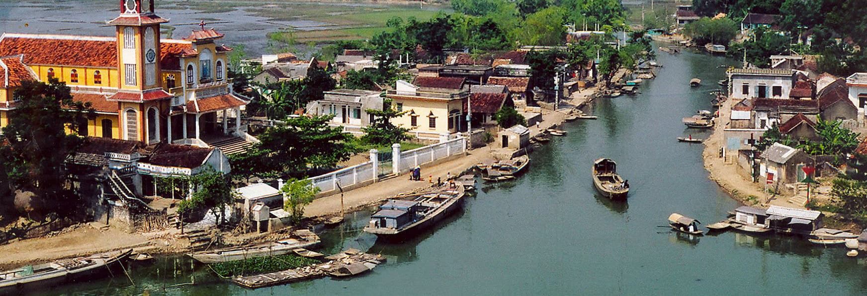 An Exclusive Journey to Kenh Ga Floating Village, Ninh Binh