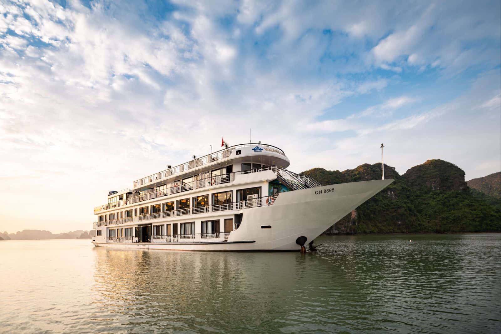 Cheapest months to cruise Halong Bay
