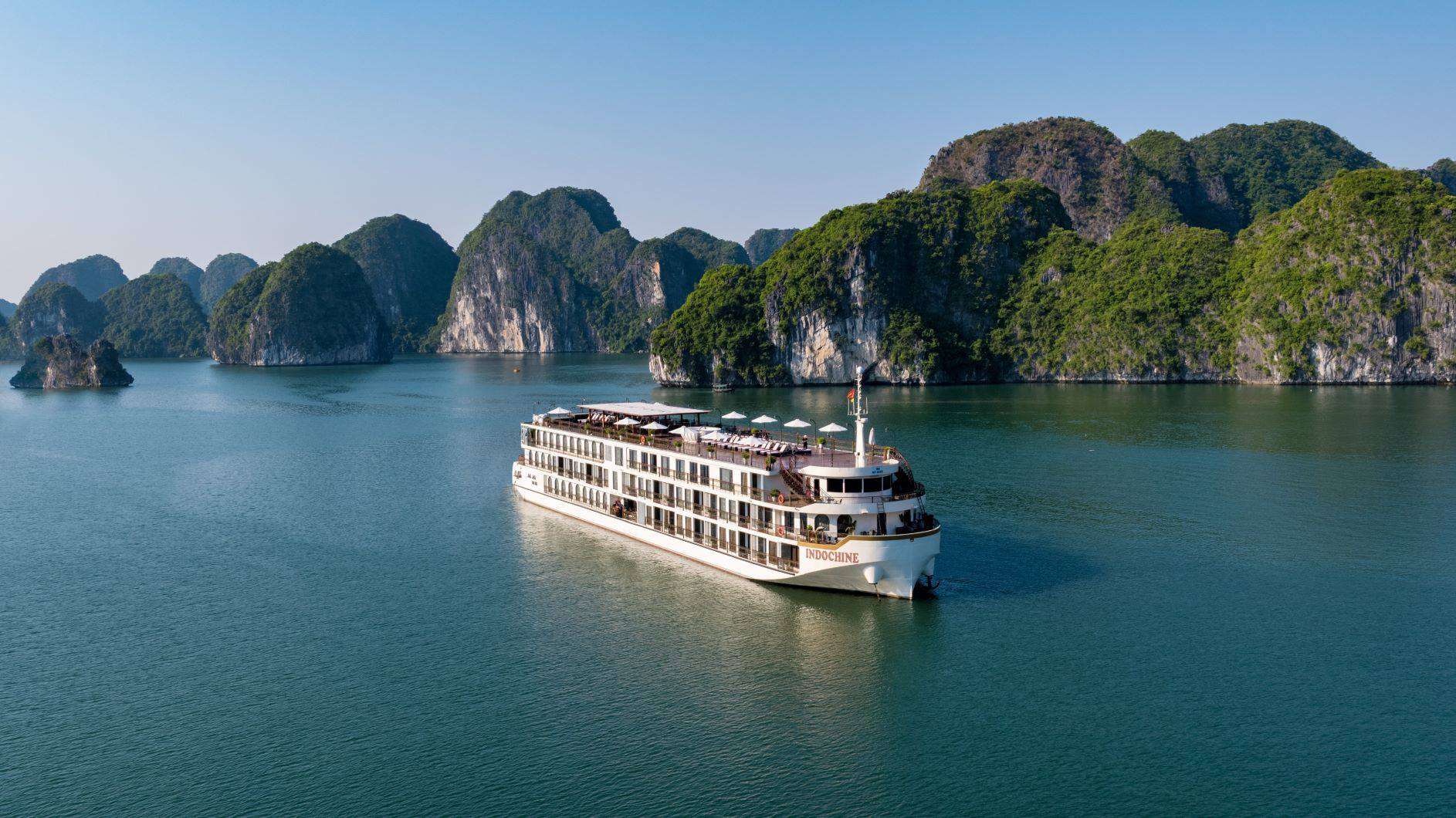 Indochina Sails: Ultra Class Cruise in Halong Bay
