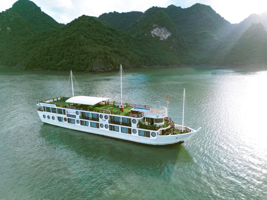 Calypso Cruise: Enjoy Timeless Beauty of Lan Ha Bay