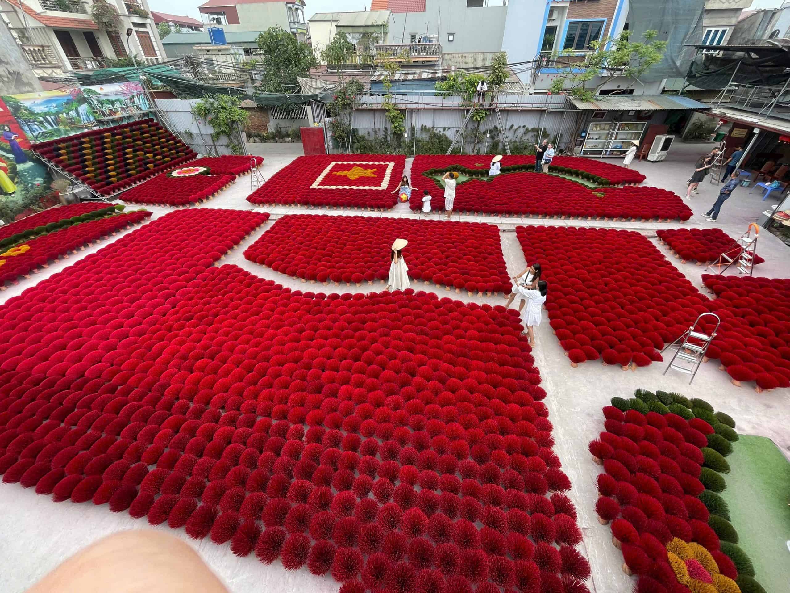Conical Hat & Incense Craft Villages Half Day Tour