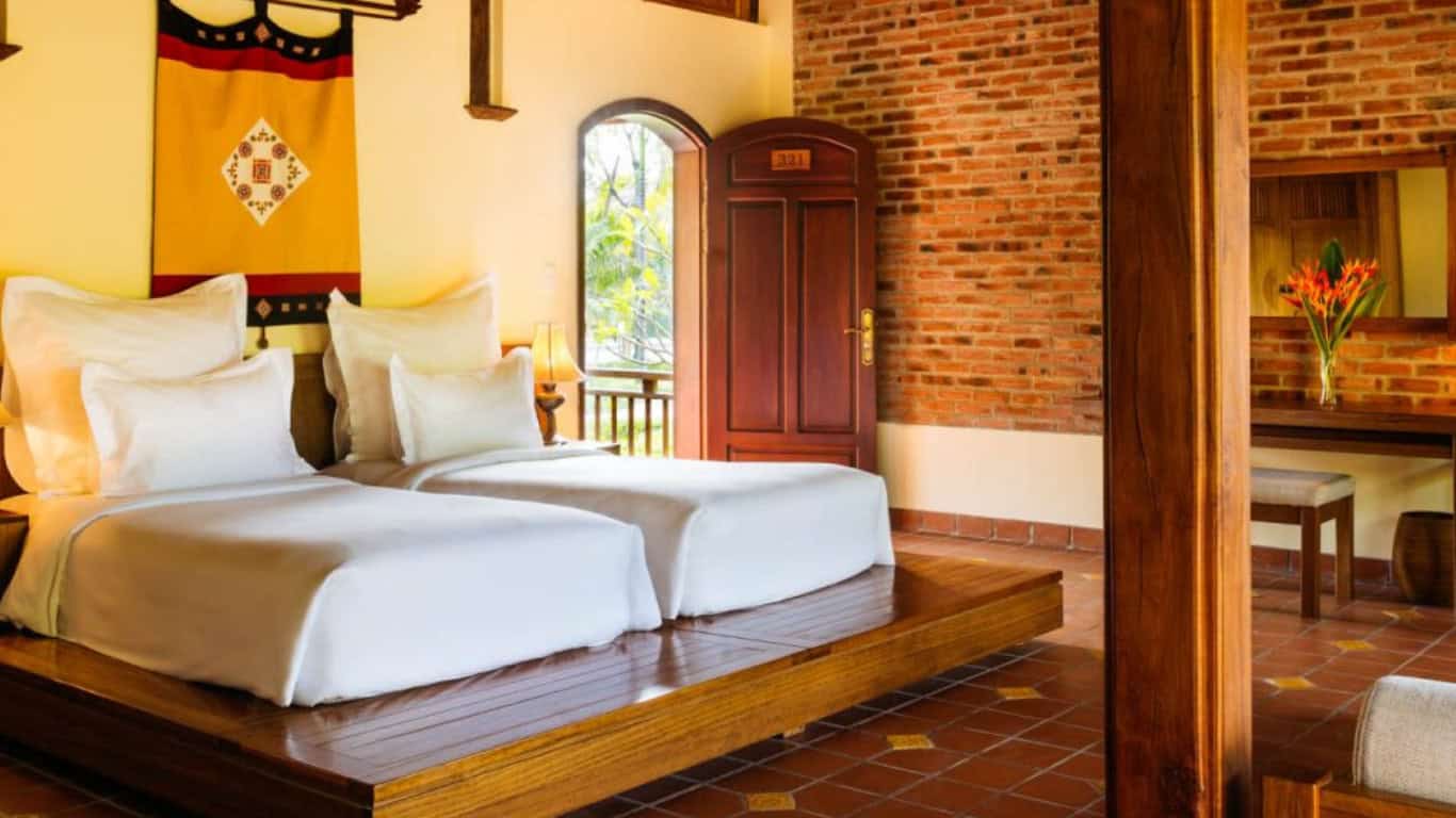 where to stay in ninh binh: emeralda resort ninh bnh