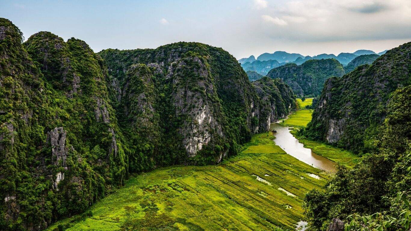 Discover Buffalo Cave Ninh Binh: Vietnam’s Quiet Cave Escape for Nature Lovers