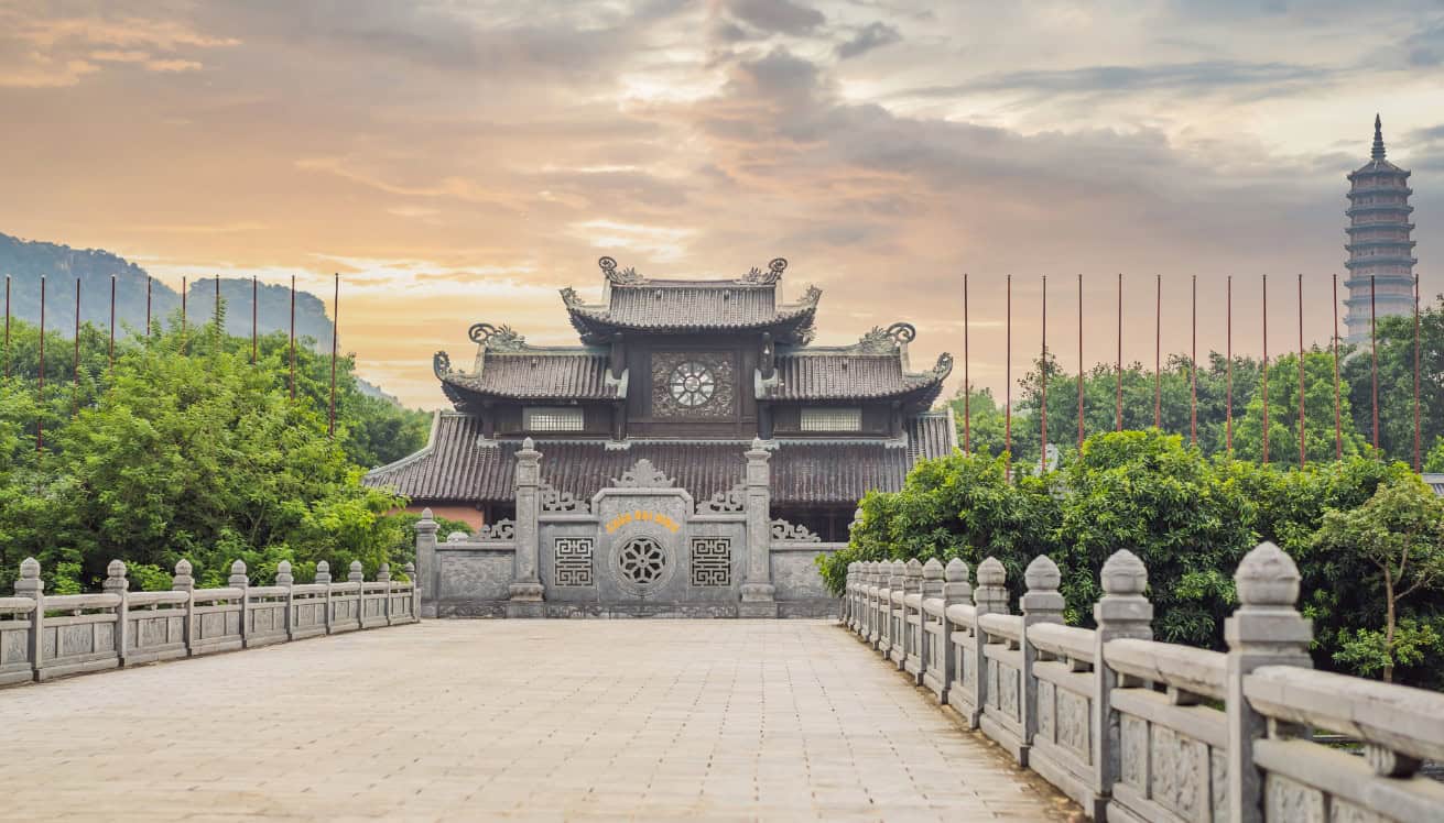 Ninh Binh to Halong Bay – Plan Your Scenic Vietnam Journey