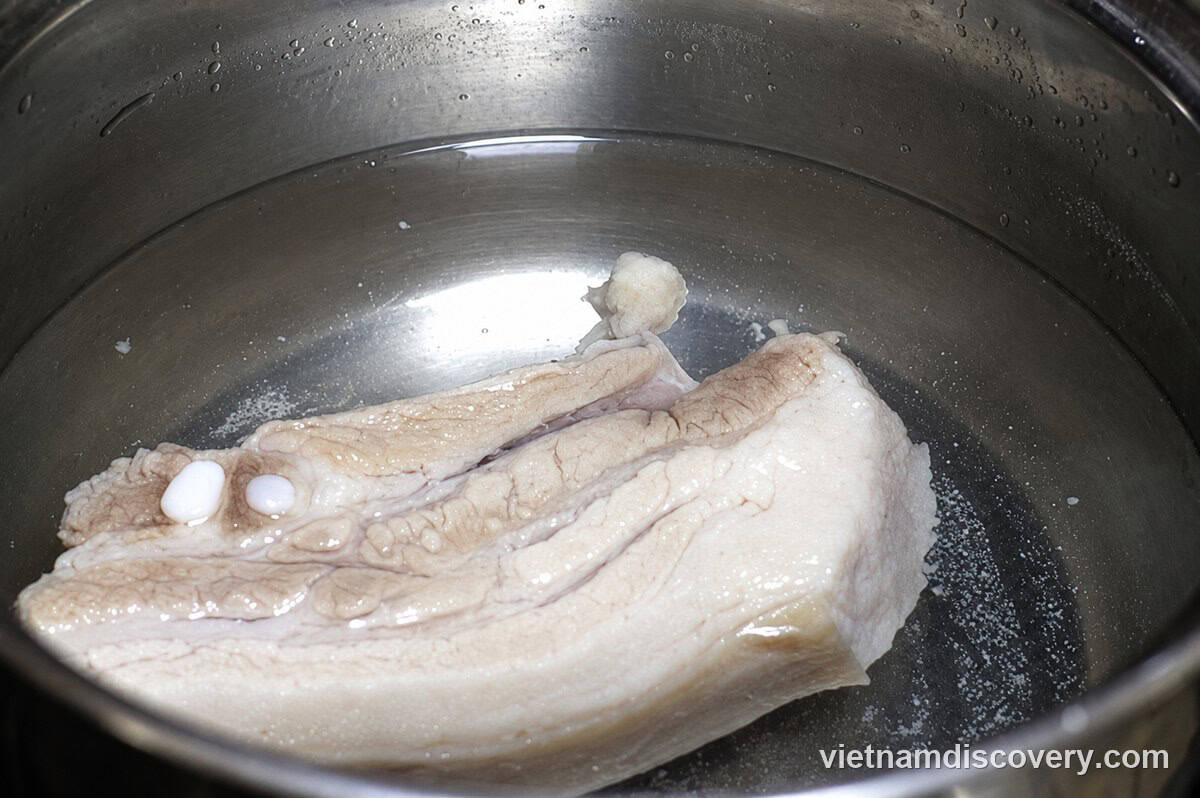 Boiling the pork