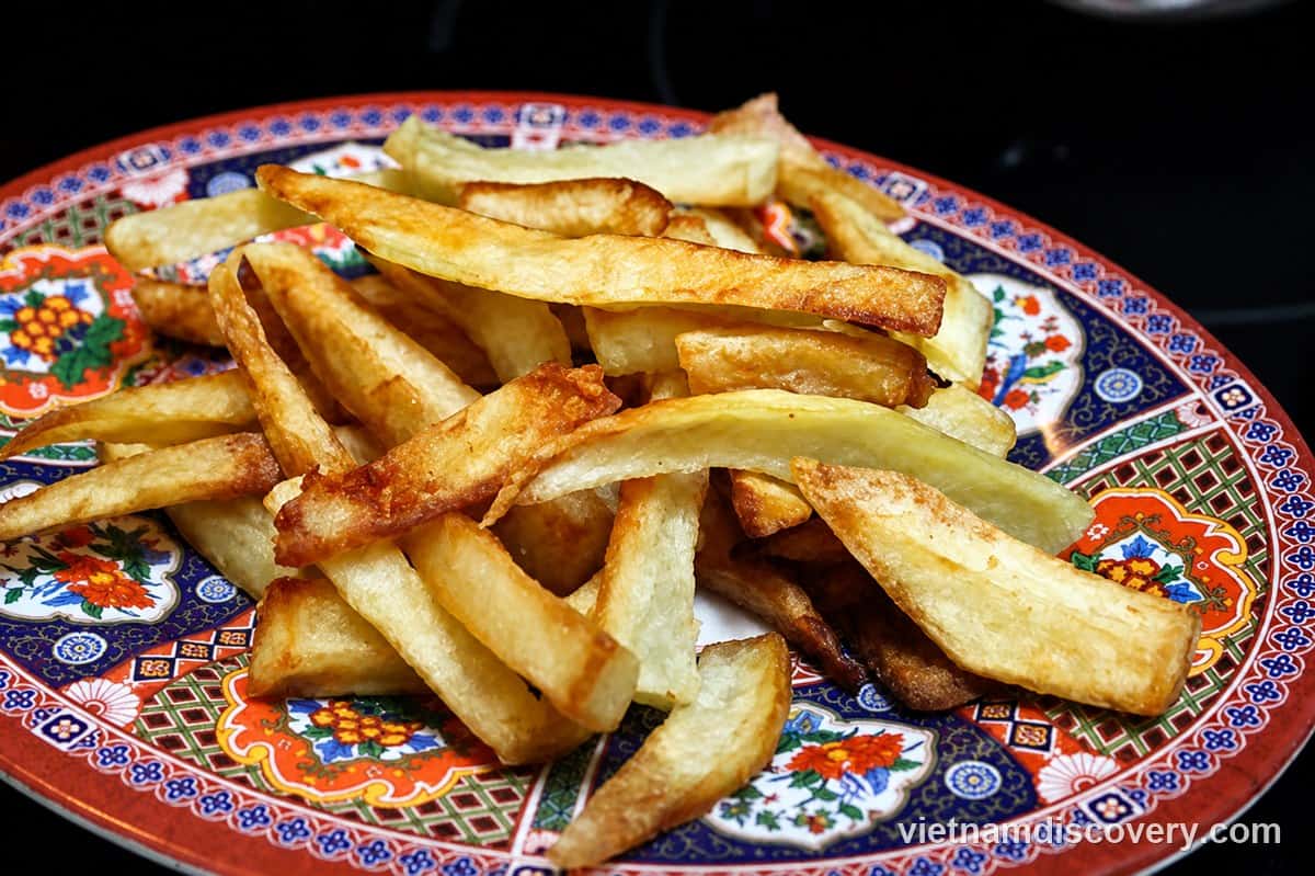 Fried potatoes on a plate