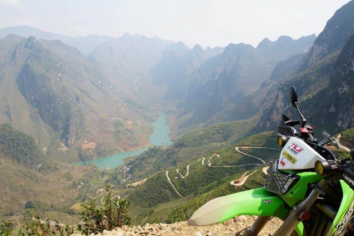 Amazing-Ha-Giang-Motorbike-Tours-Adventure