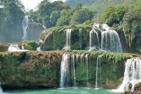 Ban Gioc Waterfall – the largest one in Vietnam!