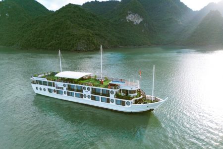 Calypso Cruise: Enjoy Timeless Beauty of Lan Ha Bay