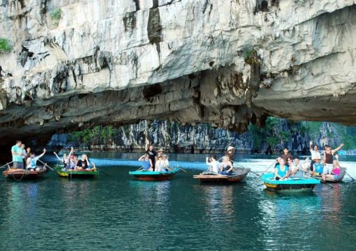 Try Cat Ba Kayaking to Enrich Your Travel Experience in Vietnam