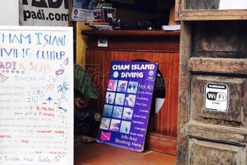 Dive Bar & Restaurant in Hoi An