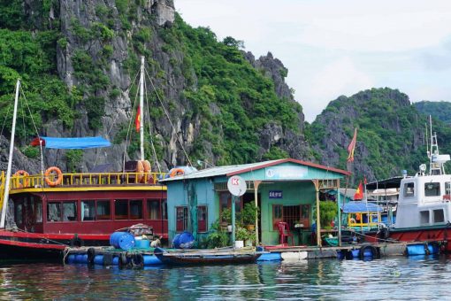 Top 4 Worth-visiting Floating Villages in Halong Bay