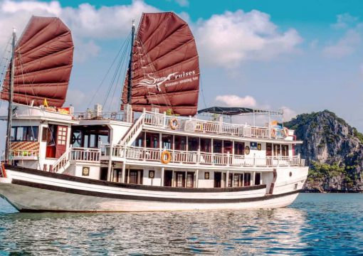 3 Biggest & Most Common Halong Cruise Scams to Avoid
