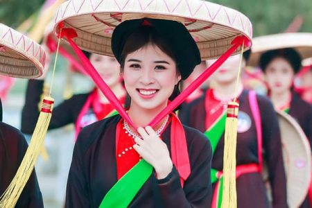 Khan Dong – Traditional Women’s Hairstyles in Northern Vietnam