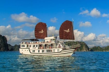 LaFairy Sails: 4-star Deluxe Ship in Halong Bay