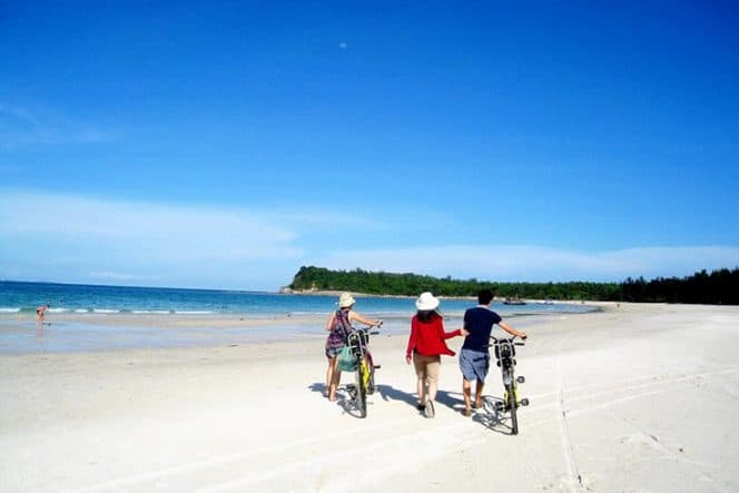 9. Quan Lan Beaches (Quang Ninh)