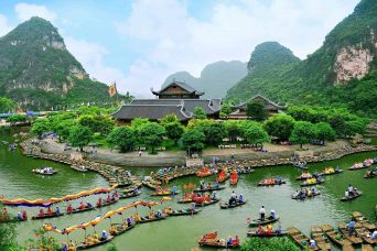 The beauty of Hoa Lu ancient capital
