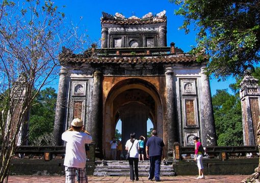 Tu Duc Tomb  a Romantic and Royal Resting Place for an Emperor