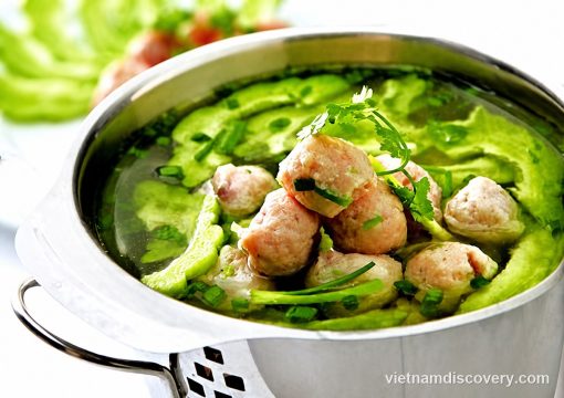 Cá Thác Lác: Ghost Knife Fish, Fried or in a Hot Pot