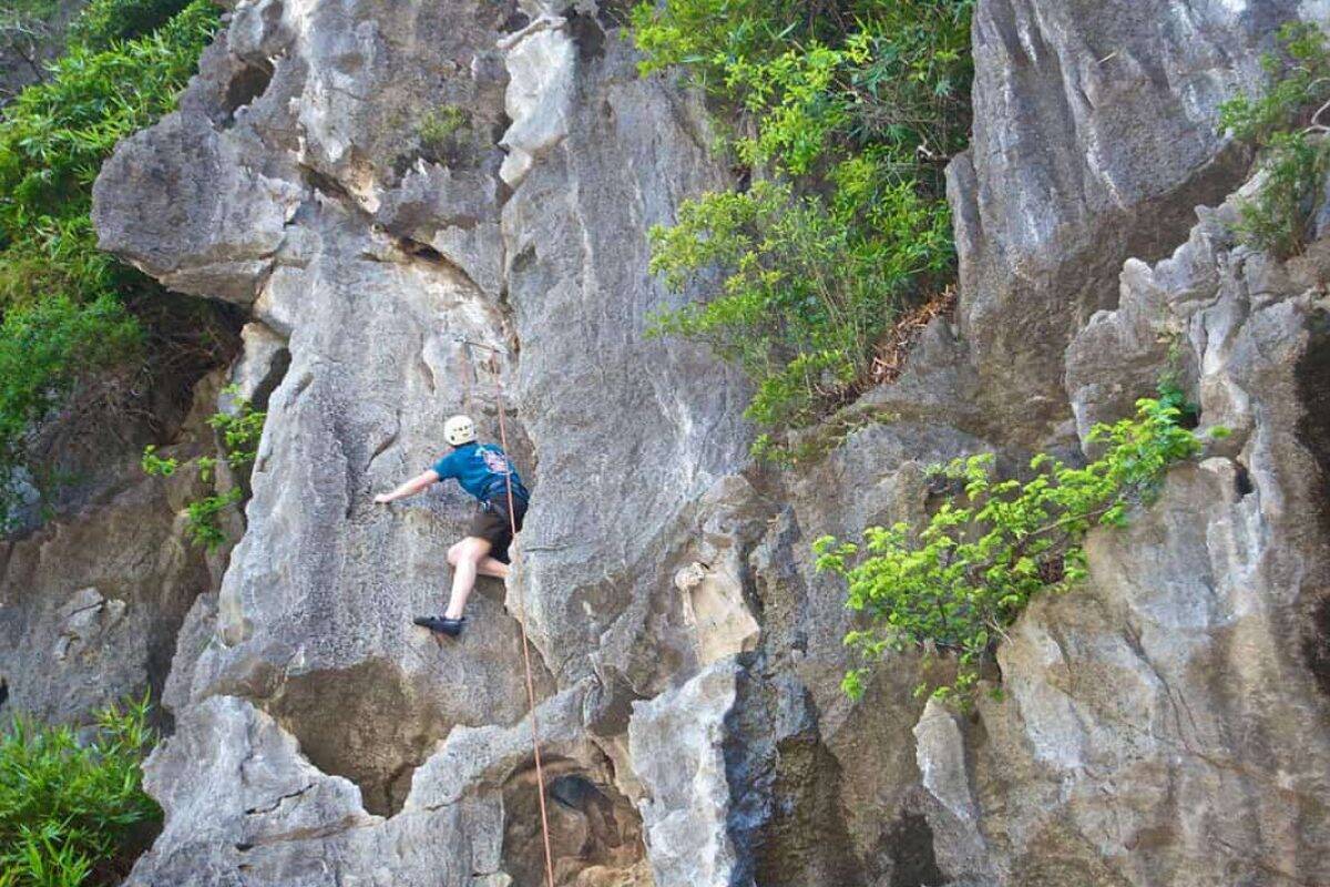 Cat Ba Rock Climbing